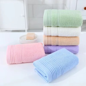 Serviettes de toilette de luxe en coton, grammage élevé, douces, absorbantes, séchage rapide, vente en gros, fournisseur OEM, logo personnalisé - Product Image 1