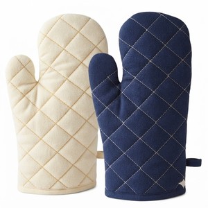 Guantes de Horno STALWART IMPEX SWI-OG-005 de Algodón Estampado con Aislamiento Térmico, Diseño Cosido de Color Sólido, Ecológicos, Duraderos, Lavables a Mano - Product Image 6
