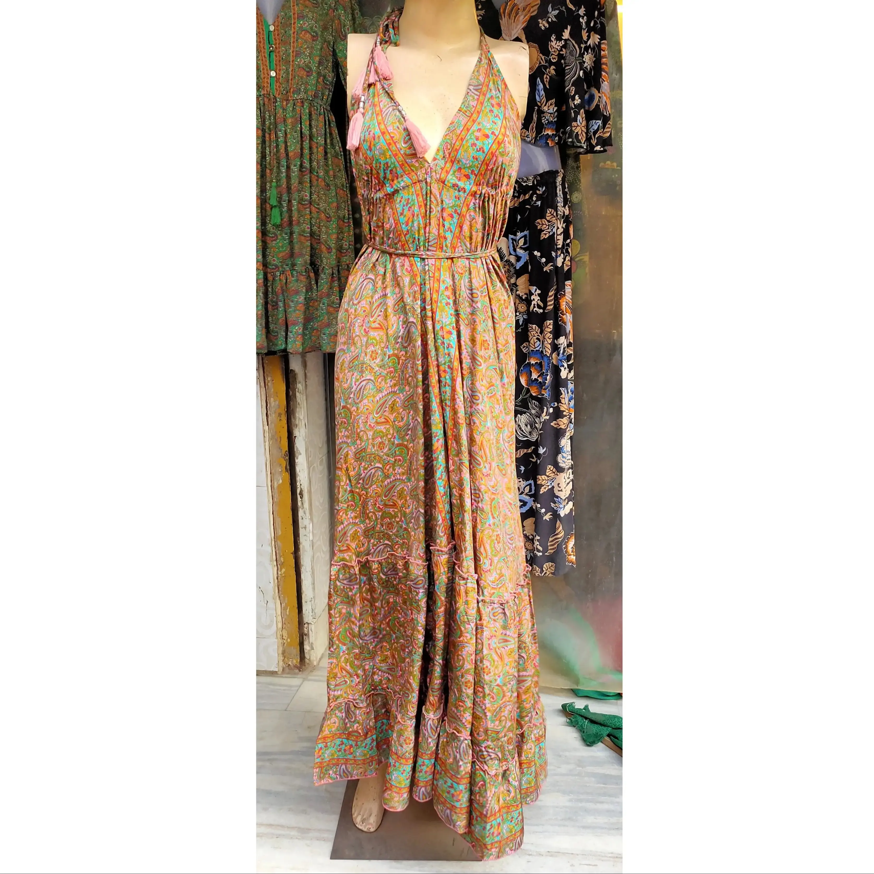 Robe longue en soie imprimée pour dames Robe design vintage bohème pour femmes New Vacation Col V imprimé boho robe décontractée