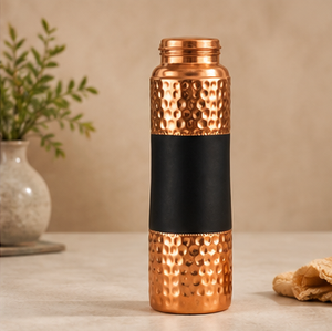 Bouteille d'eau en cuivre, finition martelée artisanale, design minimaliste portable, pour les voyages - Product Image 1
