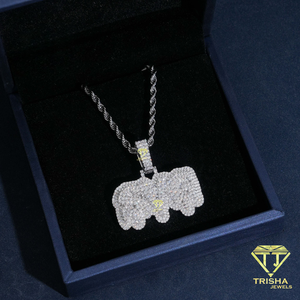 จี้หมีเพชรโมอิสซาไนต์ทรงพิเศษ เงินแท้ 925 ประดับเพชรแบบ Iced Out เครื่องประดับฮิปฮอปสั่งทำได้ หรูหรา ทันสมัย - Product Image 2