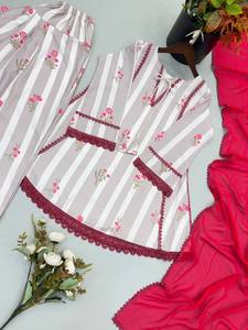 Ensemble indien pakistanais rayé à motifs floraux avec bordure en dentelle, Kurta à manches longues et pantalon Palazzo pour femme, en crêpe naturel, imprimé numérique - Product Image 5