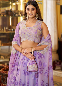 Lehenga Choli de Georgette Morado para Mujer, Completamente Cosido, con Bordado de Hilo y Lentejuelas - Product Image 4