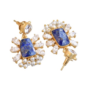 Pendientes de Perlas de Latón al por Mayor, Pendientes de Piedra Orgánica de Circonio, Latón Chapado en Rodio, Diseño Boho Chic, Alta Calidad para Exportación - Product Image 4