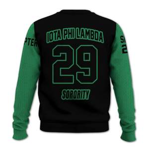 Chaqueta Universitaria Personalizada Iota Phi Lambda en Negro y Verde Esmeralda, Suéter Tejido con Escudo y Insignia de la Hermandad - Product Image 6