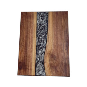 Planche à découper exclusive en bois d'acacia et résine de rivière, plateau de service en bois de luxe pour charcuterie et cuisine - Product Image 4