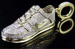จี้และเครื่องประดับรูปรองเท้าทรงฮิปฮอปแฟชั่นสำหรับคนรักกีฬา ทำจากเงินแท้ 925 ชุบทอง 14K ประดับด้วยมอยส์ซาไนต์ - Product Image 2