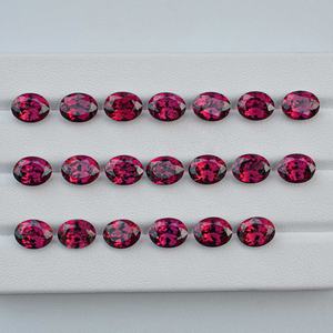 Garnet Umbalita Natural de 10x12mm, Forma Ovalada Facetada, Piedra Preciosa Suelta Rara, Garnet Magenta de Malawi, Joyería para el Día de San Valentín - Product Image 1