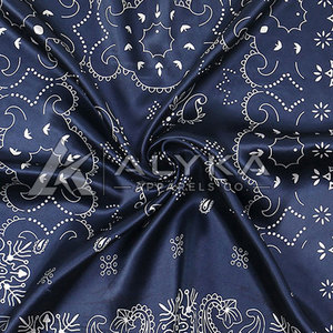 Commande en gros de bandanas unisexes de luxe personnalisés à motifs 100% soie pour les équipes, les clubs, les événements et les entreprises - Haute qualité - Product Image 6