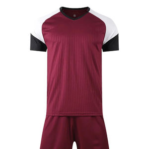 Maillot de football pour homme de haute qualité, respirant, à séchage rapide, antibactérien, 100% polyester, manches courtes, col en V, uni, personnalisable - Product Image 1