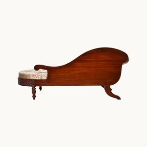 Sillón Kinanti Hecho de Madera de Caoba de Alta Calidad con Tapicería Marrón Oscuro para Uso en Interiores. - Product Image 4