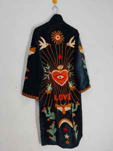 Manteau en velours Suzani, veste longue en coton brodée de fleurs, manteau d'hiver bohème - Product Image 6