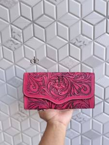 Nouveau Style occidental sculpture usiné à la main portefeuille pochette coque de téléphone élégant couleur rose portefeuille en cuir occidental pour les multi-usages des femmes - Product Image 4