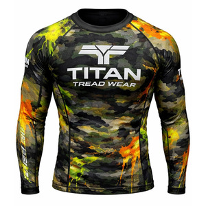 เสื้อแรชการ์ดสำหรับผู้ชายและผู้หญิง - น้ำหนักเบา ระบายอากาศได้ดี ยืดหยุ่นได้ ผลิตจากผ้าสแปนเด็กซ์/โพลีเอสเตอร์ ป้องกันรังสียูวี แห้งเร็ว ด้านหน้าเป็นผ้าแห้งเร็ว - Product Image 1