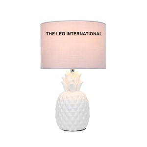 Lámpara de Mesa de Lujo Personalizable con Pantalla Metálica para Bodas, Restaurantes, Dormitorios, Estudios y Oficinas - Product Image 2