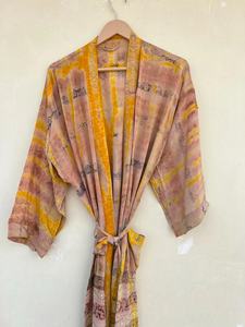 Kimono vintage fait à la main en soie Tye Dye pour elle robe de lune de miel kimono à fleurs en soie pour la plage - Product Image 3