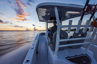 Maximisez vos aventures en bateau avec notre bateau amaran fiable et efficace