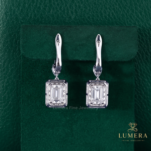 Boucles d'oreilles pendantes en or massif 14 carats avec diamant de laboratoire taille émeraude certifié IGI, halo de pierres multiples et accent poire, bijoux de déclaration - Product Image 5