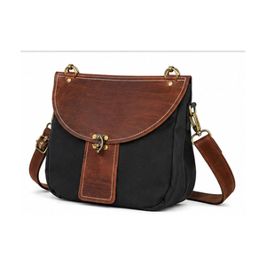 Bolso bandolera minimalista de cuero de alta calidad con herrajes de latón para uso en exteriores, caza y caza con halcones. - Product Image 2