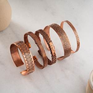 Brazalete de Cobre Puro de Fabricación India, Joyería de Meditación y Sanación, Brazalete Ajustable para Hombres y Mujeres - Product Image 1