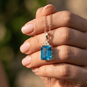 Colgantes y Dijes de Oro Blanco con Corte Esmeralda Topaz Elegance, Zodíaco de Noviembre, Energía Tranquila, Joyería Fina, Nueva Colección de Lujo - Product Image 3