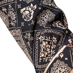 Conjunto de Pijama de Satén con Estampado Geométrico Negro y Beige para Mujer, Camisa de Manga Larga con Botones y Pantalones a Juego, Ropa de Dormir Elegante, Ropa de Estar por Casa, OEM - Product Image 4