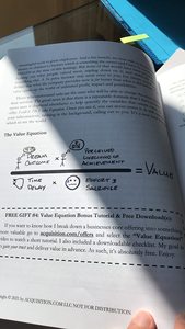 Offres de 100 millions de dollars par Alex Hormozi - Guide de marketing en ligne pour les entreprises anglaises - Bestseller - Livre d'affaires - Product Image 3