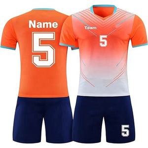 Conjunto de Uniforme de Fútbol Personalizado 100% Poliéster para Adultos Unisex, Camiseta Blanca de Manga Corta con Nombre Impreso por Transferencia Térmica - Product Image 1
