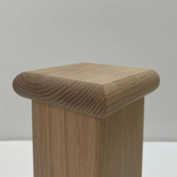 Capuchons de poteau d'escalier contemporains en pin massif, prêts à peindre, avec design sculpté sur mesure, pour intérieur, pièces d'escalier