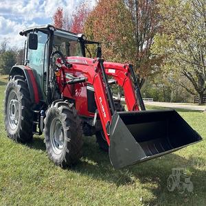 En stock : Tracteur Massey Ferguson 5711 avec boîte de vitesses robuste et pompe principale – Livraison rapide disponible – Achetez maintenant - Product Image 2