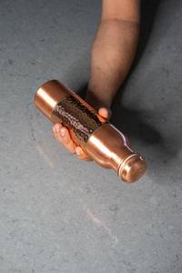 ขวดน้ำทองแดงขึ้นรูปทรงพรีเมียมพร้อมฝาเกลียว - Product Image 6
