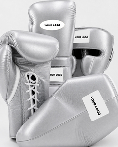 Guantes de boxeo y protector de cabeza de cuero sintético plateado con cordones, conjunto de equipo de entrenamiento con logo personalizado - Product Image 1