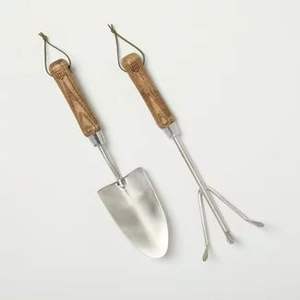 Houe et cultivateur robustes avec manche en bois pour le désherbage et le labourage du jardin - Product Image 3