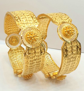 Bracelets en laiton plaqué or 24 carats de haute qualité, élégants et tendance, vente en gros - Product Image 1