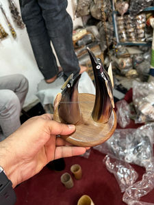 รูปปั้นนกเพนกวินฮอร์นธรรมชาติทำด้วยมือพร้อมฐานไม้รูปปั้นสัตว์ที่เป็นมิตรกับสิ่งแวดล้อมสำหรับตกแต่งบ้านของขวัญเครื่องประดับนก - Product Image 3