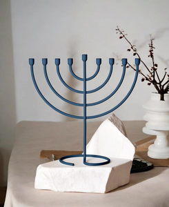 UNICORN HANDICRAFTS Ménorah Candelabre Moderne Bleu Marine en Acier Fait Main Écologique Imprimé UV pour Activités Religieuses - Product Image 4