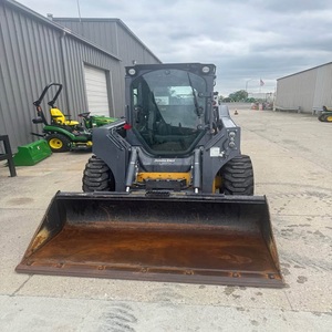 Compre una Minicargadora John Deere 324G con Bomba Hidráulica MOOG y Motor Caterpillar, Compacta y sobre Orugas, en Venta - Product Image 3