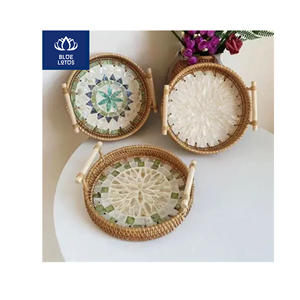 Plateau en rotin écologique perlé, incrustation de coquillages purs, idéal pour l'organisation de bureau et la présentation alimentaire – Vendeur direct – Le plus recherché - Product Image 1