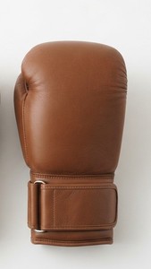 Gants de boxe en cuir de vachette, gants d'entraînement, fermeture à scratch sécurisée, fabriqués sur mesure au Pakistan, fermeture à scratch. - Product Image 5