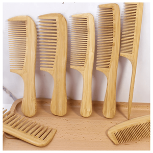 Peigne en bambou, matériau écologique en bambou pour l'entretien quotidien des cheveux et les soins personnels, fournisseur du Vietnam - Product Image 6