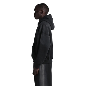 Sudadera con capucha oversize negra para hombre, con efecto desgastado por el sol, de forro polar, con bolsillo canguro y hombros caídos, estilo streetwear, al por mayor - Product Image 3