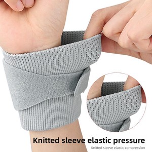 Attelle de poignet réglable avec fermeture auto-agrippante pour adultes, ajustement universel, couleur grise, style classique - Product Image 2