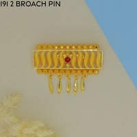Broche chapado en oro de estilo francés tradicional MIJ, broche étnico de diseñador, broche para mujer, para bodas, broche de estilo árabe pesado.