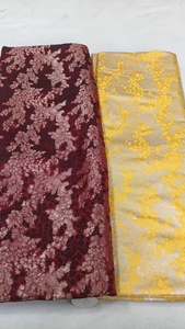Tissu brocart jacquard Kinkhab en soie Banarasi, matériau tissé lourd avec des broderies Zari pour robe, lehenga, vêtement - Product Image 2