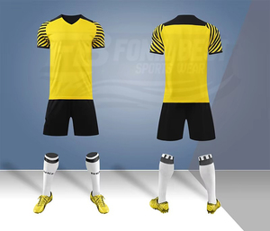 Ensemble maillot et short de football rayé jaune et noir pour homme, col en V, en polyester anti-humidité, coupe athlétique toutes saisons - Product Image 6