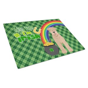 Planche à découper décorative en verre trempé de grande taille Red Wheaten Terrier St. Patrick's Day Ustensiles de cuisine Planche à découper - Product Image 1