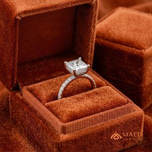 Bague solitaire princesse en moissanite pour femme, ton argenté, bijoux de fiançailles et d'anniversaire, style élégant au quotidien - Product Image 3