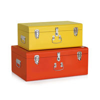 Boîte de rangement rectangulaire en métal jaune avec couvercle, design minimaliste, pour articles divers, fonction d'empilage, 1 couche
