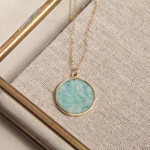 Pendentif en Amazonite Véritable Ronde Plaqué Or avec Chaîne Délicate Vintage pour Femme – Idéal pour les Fiançailles - Product Image 5