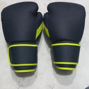 Guantes de Grappling de PU de la Mejor Calidad, Marca Personalizada, Absorben la Humedad, con Cierre de Gancho y Bucle, Soporte para Muñeca, para Boxeo - Product Image 1